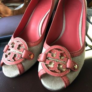 Tory Burch Wedges 😍